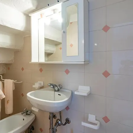 Amazing In W/ Jacuzzi And 4 Bedrooms 펜션 *