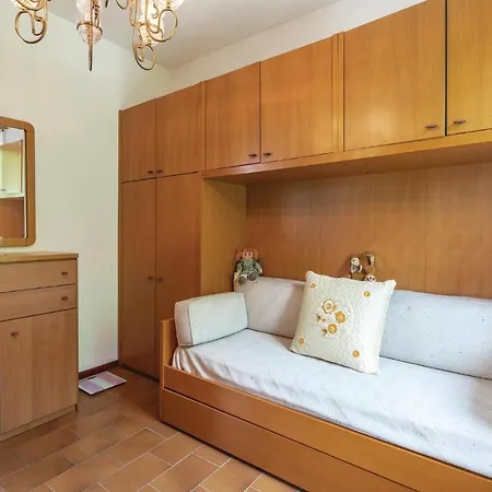 Amazing In W/ Jacuzzi And 4 Bedrooms 펜션 *